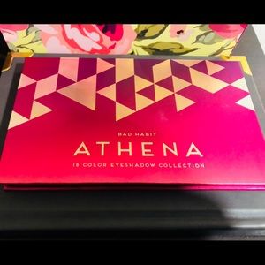 BAD HABIT ANETHA pallet